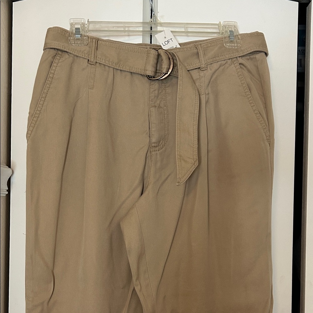 LOFT Women’s pleated Khaki Chinos with Belt